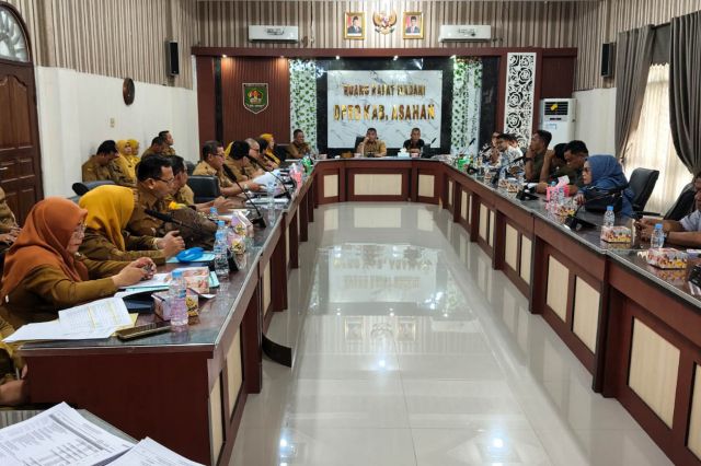 PEMBAHASAN RANPERDA P.APBD KABUPATEN ASAHAN TA 2025 OLEH TAPD KABUPATEN ASAHAN BERSAMA DENGAN BANGGAR DPRD KABUPATEN ASAHAN
